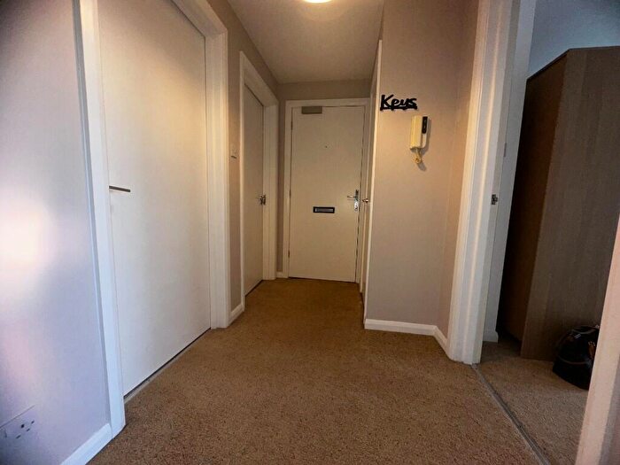 2 Bedroom Flat To Rent In Cocklebie Road, KA3