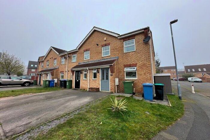 3 Bedroom Town House To Rent In Sapphire Street, Mansfield, NG18