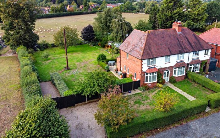 5 Bedroom Semi Detached House For Sale In Mount Road, Fairfield, Bromsgrove, Worcestershire, B61