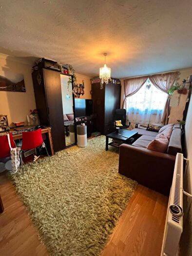 1 Bedroom Flat To Rent In One Bed Flat- Tippett Rise, Reading, RG2