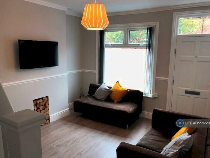 4 Bedroom End Of Terrace House To Rent In Ainsley Road, Sheffield, S10