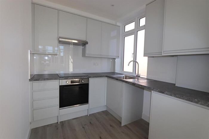 1 Bedroom Flat To Rent In Crowstone Road, Westcliff-On-Sea, SS0