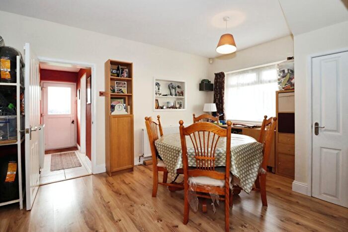 3 Bedroom Semi-Detached House For Sale In Wades Road, Filton, Bristol, Gloucestershire, BS34