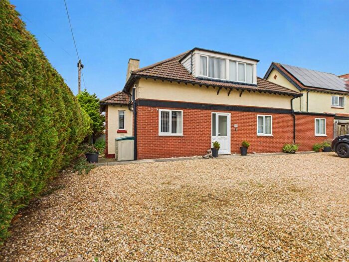 4 Bedroom Semi-Detached House For Sale In Queens Park Close, Mablethorpe, LN12