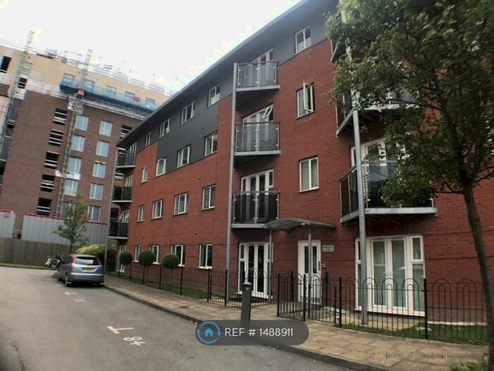 2 Bedroom Flat To Rent In Hever Hall, Coventry, CV1