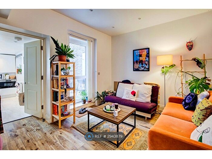 2 Bedroom Flat To Rent In Lyme Terrace, London, NW1