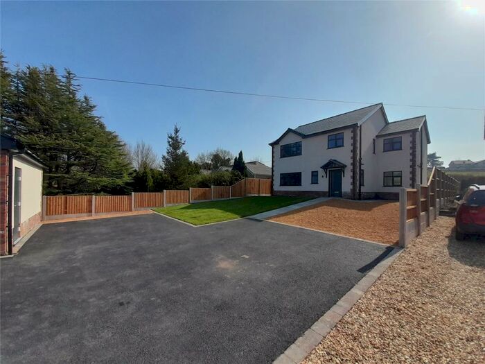 4 Bedroom Detached House For Sale In St. Asaph Road, Lloc, Treffynnon, St. Asaph Road, CH8