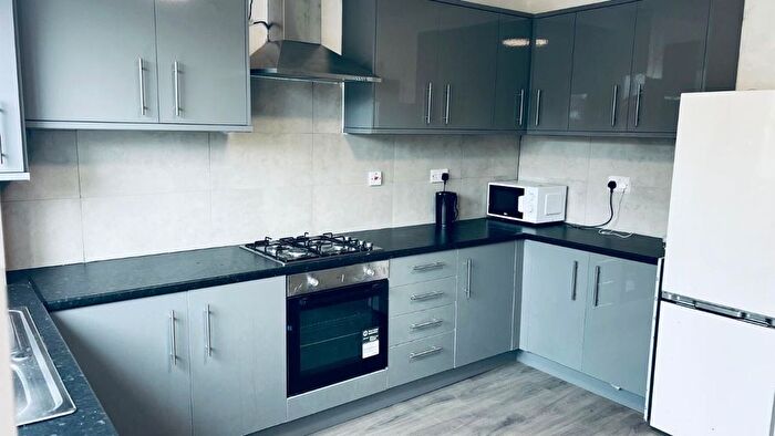 5 Bedroom Flat To Rent In Harrow, HA1