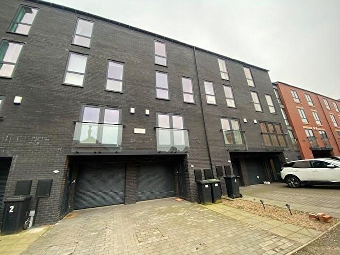 4 Bedroom Terraced House To Rent In Brewhouse Mews Old Brewry Yard, Kimberley, NG16