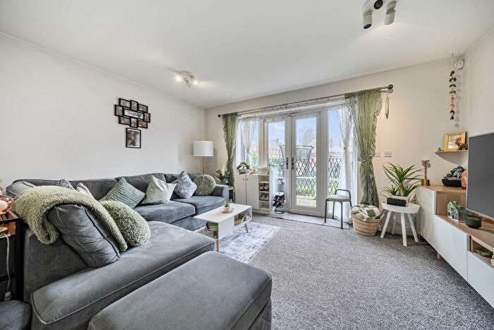 2 Bedroom Flat For Sale In Watling Street, Bexleyheath, DA6