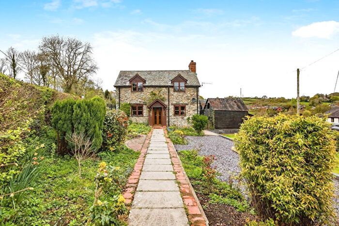 3 Bedroom Detached House For Sale In Pont Robert, Meifod, SY22