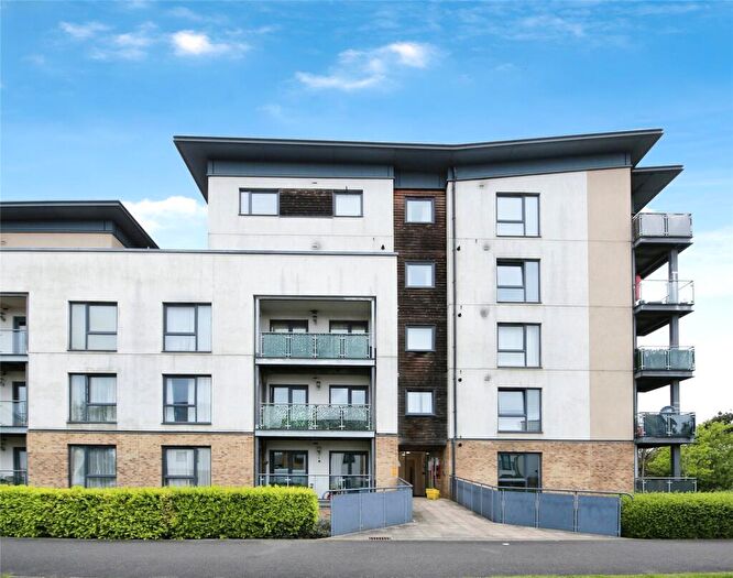 2 Bedroom Flat For Sale In Hammonds Drive, Peterborough, Cambridgeshire, PE1