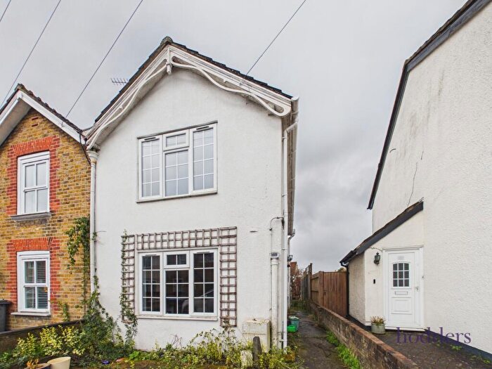 2 Bedroom Semi Detached House For Sale In Chertsey, Surrey, KT16