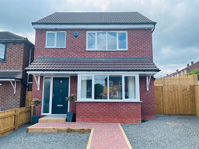 3 Bedroom Detached House For Sale In Sandfield Road, West Bromwich, West Bromwich, B71