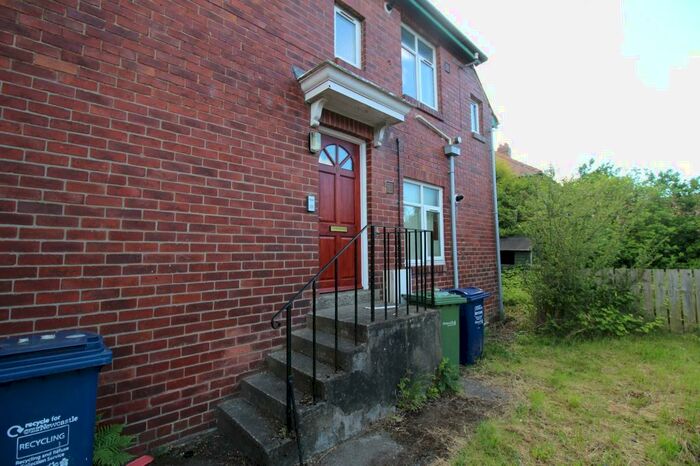 2 Bedroom Flat To Rent In Grange Road, Gosforth, Newcastle Upon Tyne, Tyne And Wear, NE3
