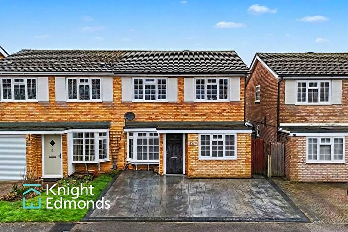 4 Bedroom Semi Detached House For Sale In Scott Close, Ditton, ME20