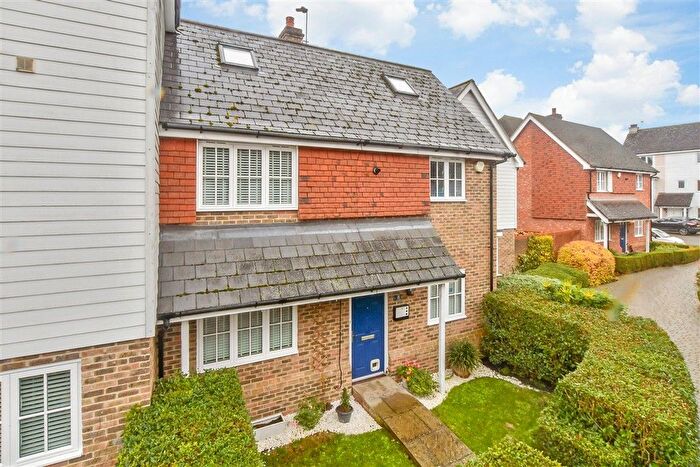 4 Bedroom Terraced House For Sale In Laxton Walk, Kings Hill, West Malling, Kent, ME19