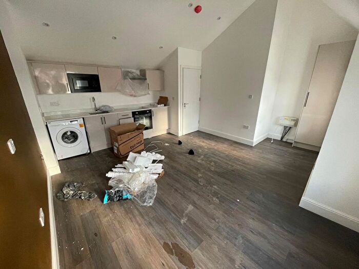 1 Bedroom Flat To Rent In Greenford, UB6