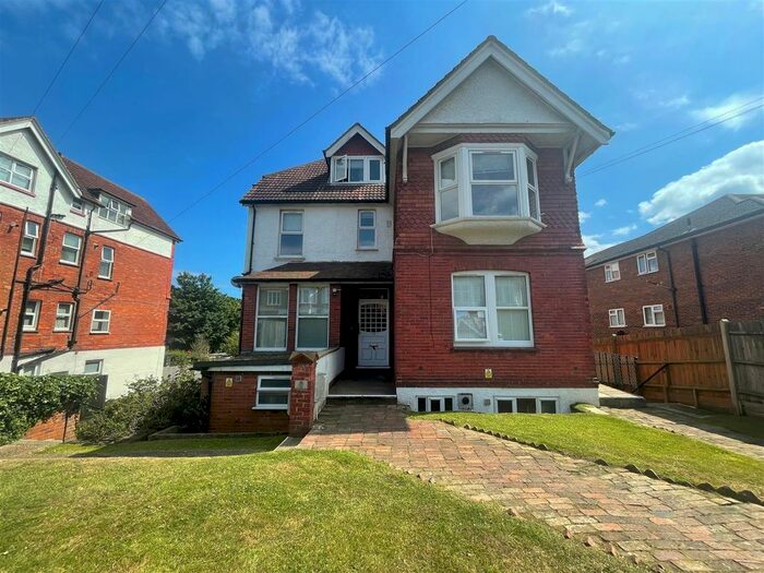 2 Bedroom Flat To Rent In Dorset Road, Bexhill-On-Sea, TN40