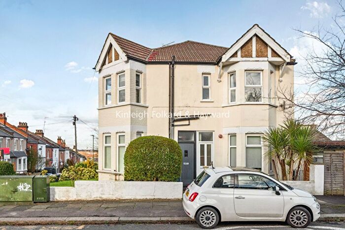2 Bedroom Flat For Sale In Pembroke Road, Muswell Hill, London, N10