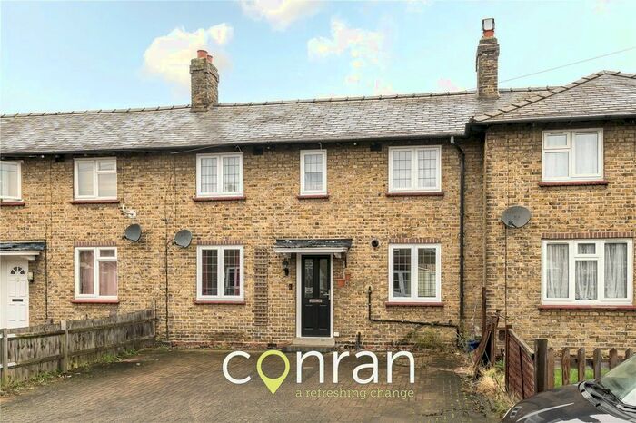 3 Bedroom Terraced House To Rent In Periton Road, London, SE9