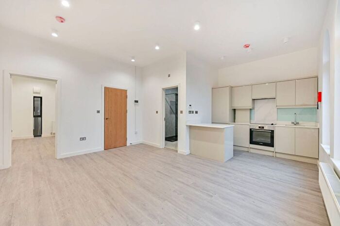 1 Bedroom Flat To Rent In Wimbledon Hill Road, Wimbledon, London, SW19