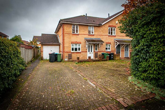 3 Bedroom End Of Terrace House To Rent In Chicksands Avenue, Monkston, Milton Keynes, MK10