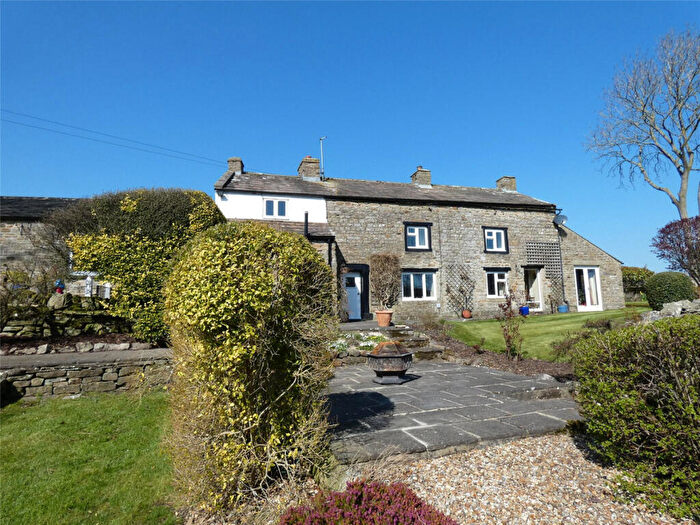 4 Bedroom Detached House For Sale In West Scrafton, Leyburn, DL8