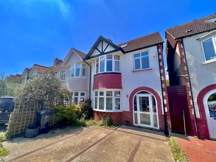 4 Bedroom Property To Rent In St. Leonards Gardens, Hove, BN3