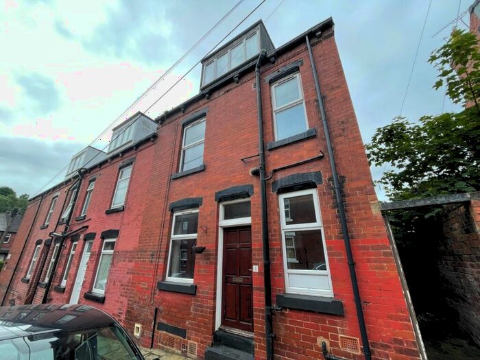 2 Bedroom End Of Terrace House To Rent In Vicarage Street, Kirkstall, Leeds, LS5