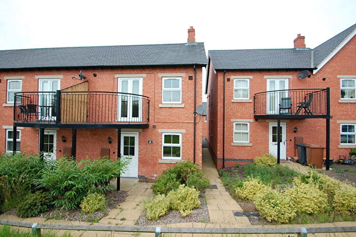 1 Bedroom Town House To Rent In St Martins Court, Derbyshire, Church Gresley, DE11