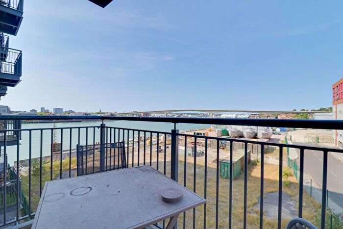1 Bedroom Apartment For Sale In Capstan Road, Woolston, SO19