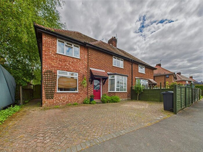 4 Bedroom Semi-Detached House For Sale In The Avenue, Welland, Malvern, WR13