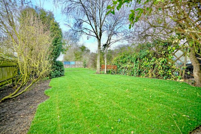 4 Bedroom End Of Terrace House For Sale In Chumleigh, South Street, Woodhurst, Huntingdon, Cambridgeshire, PE28