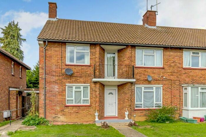 2 Bedroom Maisonette To Rent In Ellement Close, Pinner, HA5