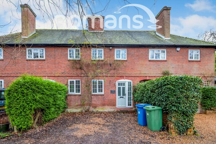 2 Bedroom Cottage To Rent In Goose Corner, Hayley Green, Warfield, Bracknell, RG42