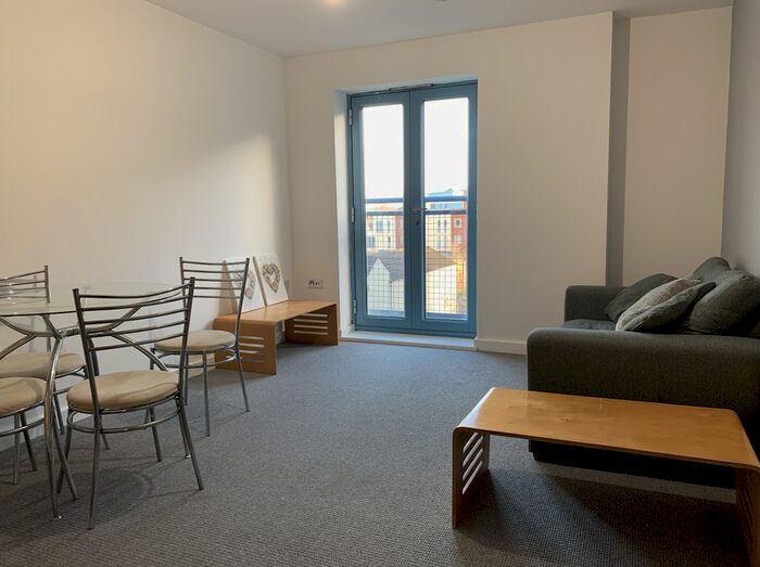 1 Bedroom Flat To Rent In Wellington House, Wellington Street, Swindon, SN1