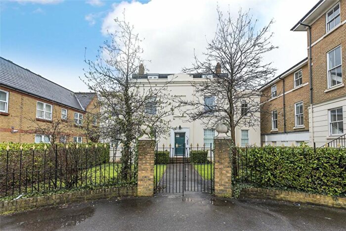 1 Bedroom Flat To Rent In Lysander Gardens, Ewell Road, Surbiton, Surrey, KT6