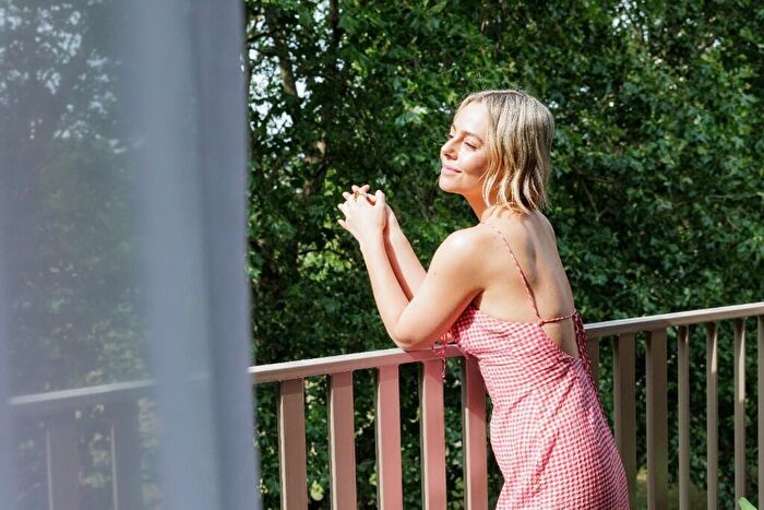 2 Bedroom Apartment To Rent In Neptune Wharf, London, SE8