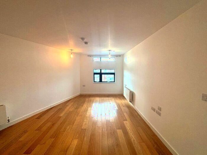 1 Bedroom Apartment To Rent In Islington Wharf, Great Ancoats Street Manchester, M4