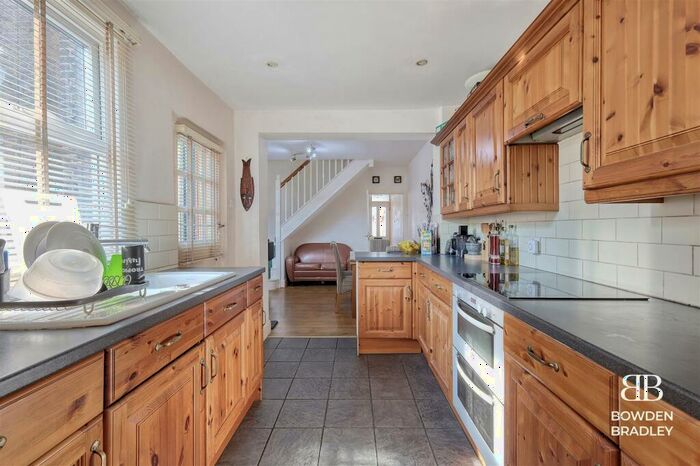 3 Bedroom End Of Terrace House For Sale In Greenfield Street, Waltham Abbey, EN9