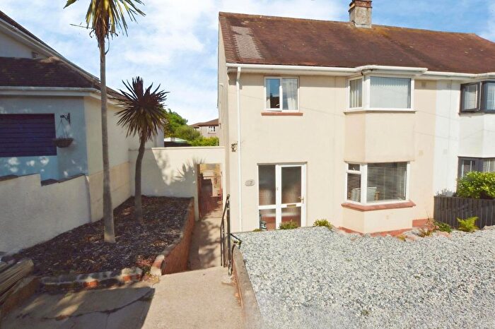 3 Bedroom Semi-Detached House For Sale In Dart Avenue, Torquay, Devon, TQ2
