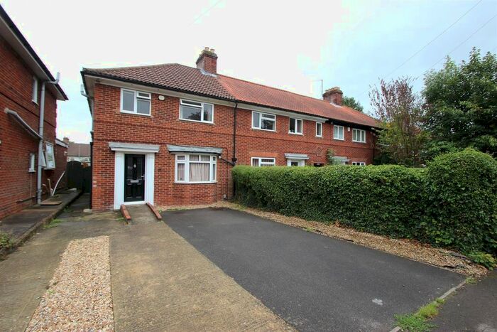 4 Bedroom Property To Rent In Gipsy Lane, Headington, Oxford, OX3
