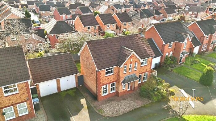 3 Bedroom Detached House For Sale In Spacious Detached Home On Machin Grove, Gateford, S81