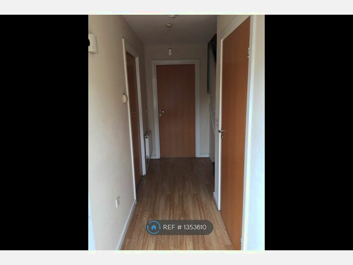 5 Bedroom Semi-Detached House To Rent In Larchmont Road, Leicester, LE4