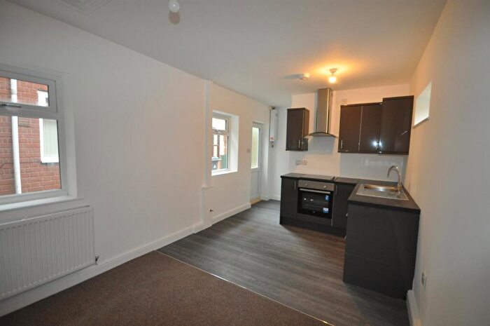 1 Bedroom Flat To Rent In King Street, Thorne, Doncaster, DN8
