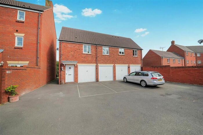 2 Bedroom Property To Rent In White Eagle Road, Swindon, SN25