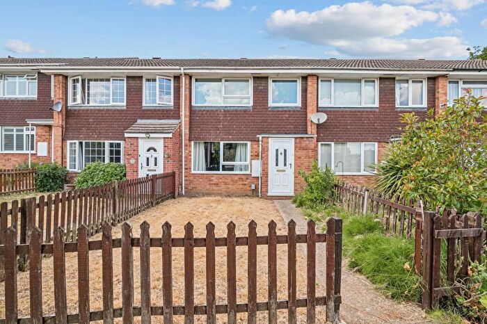 3 Bedroom Terraced House For Sale In Bluebell Close, Flitwick, MK45