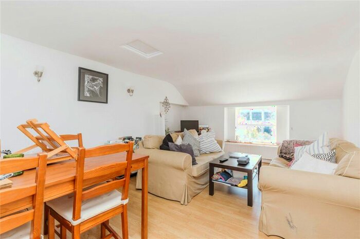2 Bedroom Apartment To Rent In West Park, Clifton, Bristol, BS8