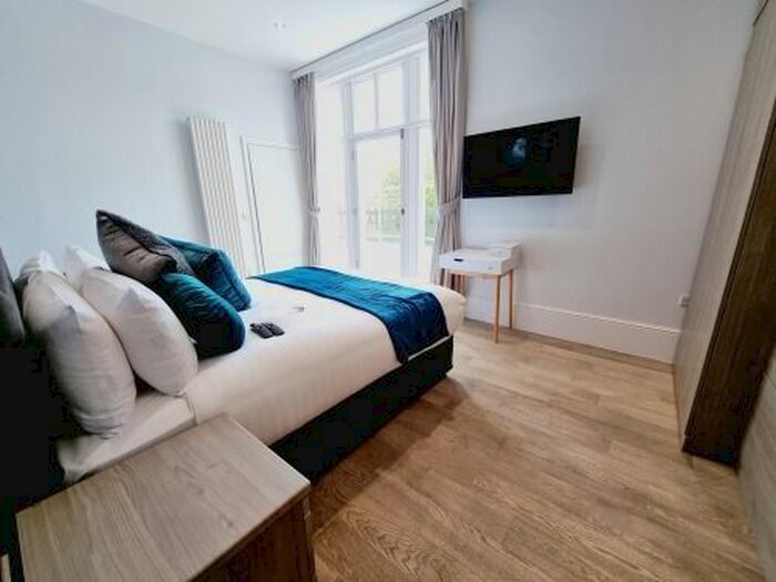 2 Bedroom Flat To Rent In Victoria Terrace, Leamington Spa, CV31